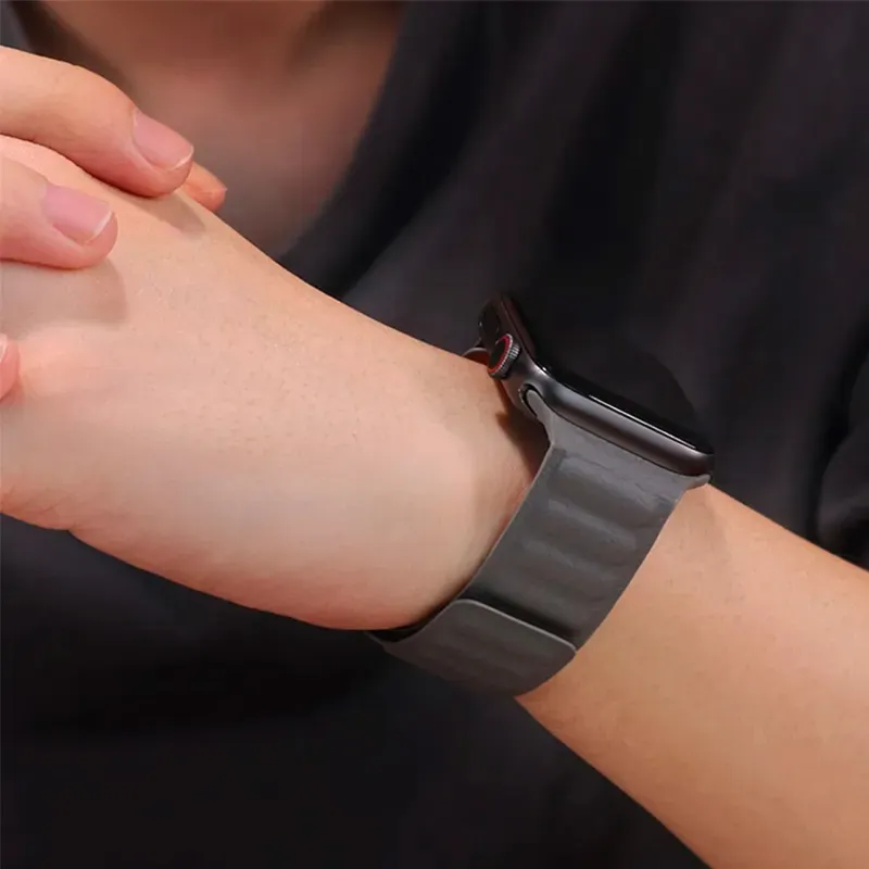 magnetic silicone strap 43/44MM